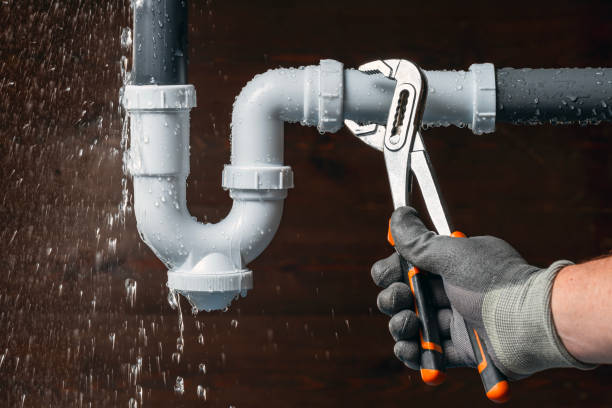 Professional Leak Detection technician working in East Kingston, NH